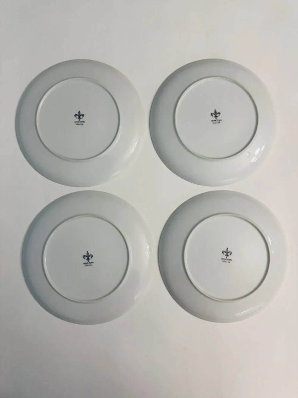 Crown Jewel Fine China Dinner Plates Daisy Floral Silver Trim Vintage Set of 4